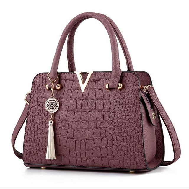  Luxury Women's Fashion Bags: Luxury Stores: Handbags