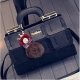 Fashion Women Portable Shoulder Bag Women'S Fur Ball Messenger Bag Ladies Handbag